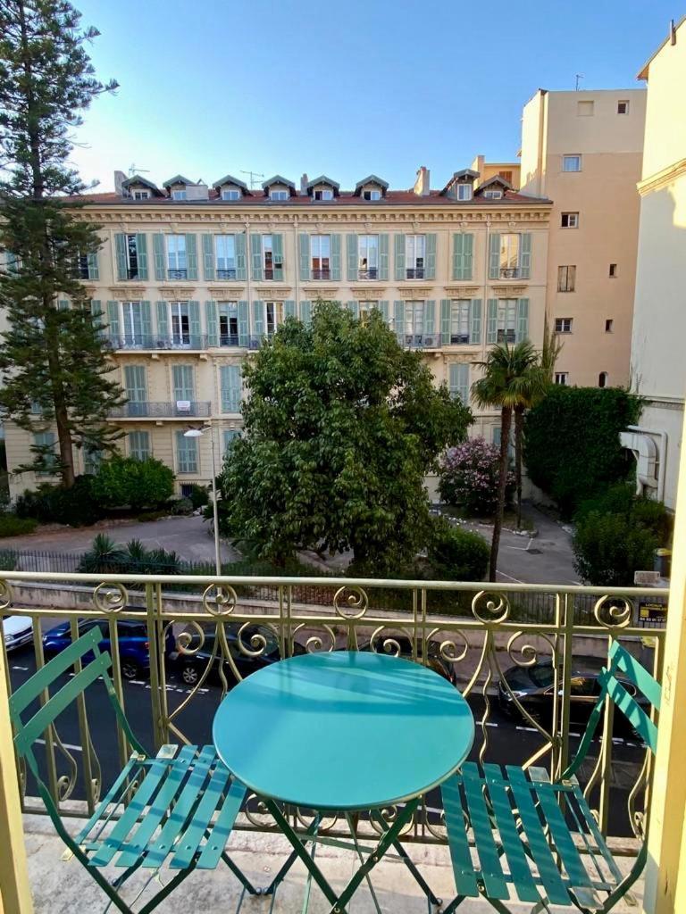 Appartement Nicois Au Coeur Du Triangle D'Or Nisa Exterior foto